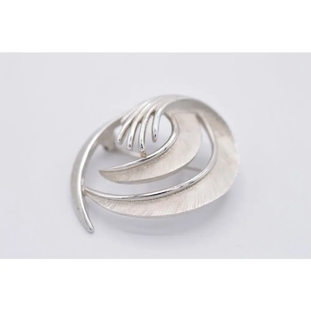 Crown Trifari Vintage Leaf Pin Brooch Brushed Silver Retro Signed 1940s Bin5B